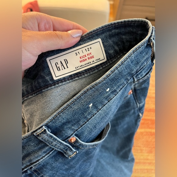 GAP High Rise Kick Fit Jeans - Picture 4 of 6